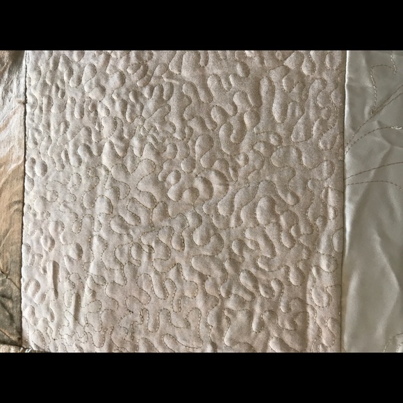 King comforter - Nicole Miller Designer - Picture 11 of 15